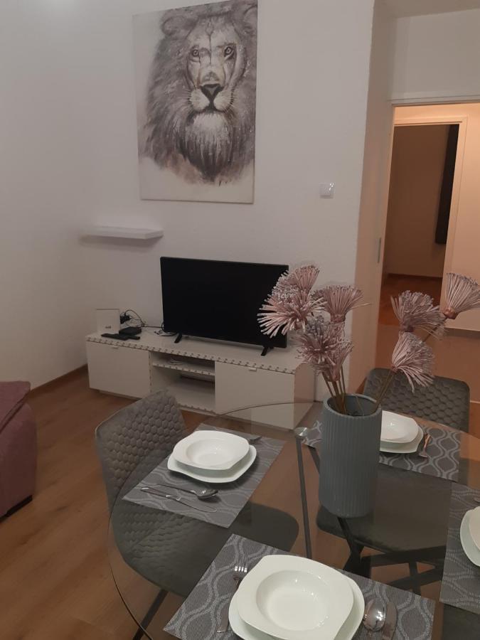 Apartman Vale Lägenhet Rijeka Exteriör bild