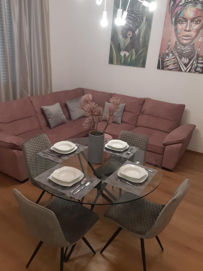 Apartman Vale Lägenhet Rijeka Exteriör bild